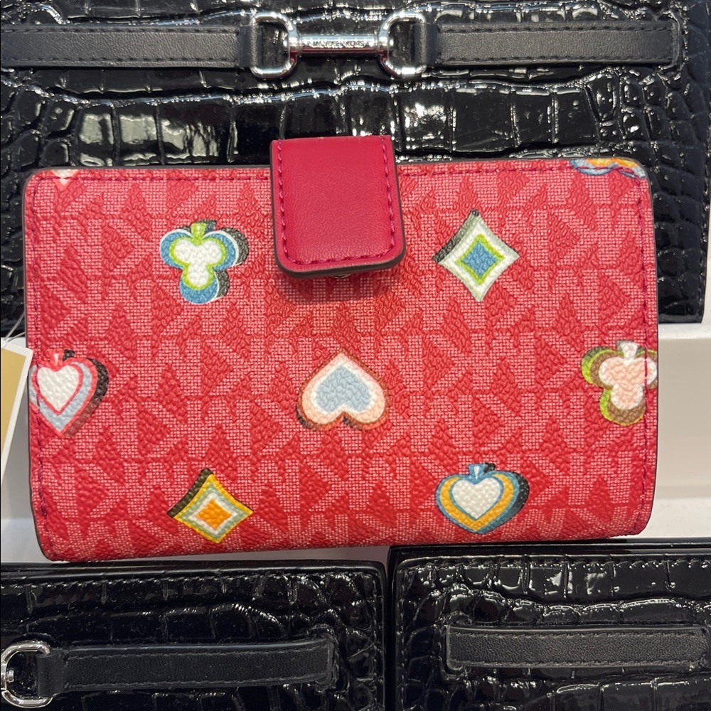 MICHAEL KORS Jet Set Md Printed Signature Logo Bifold Wallet
Dark Raspberry 
NWT - Picture 6 of 16